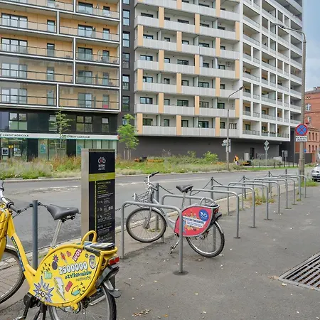 Legnicka With Parking By Renters Apartment