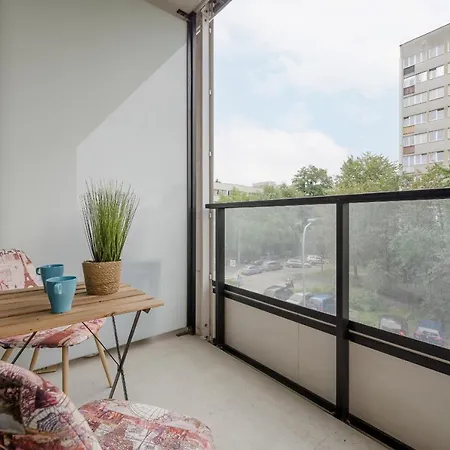 Legnicka With Parking By Renters * Wroclaw