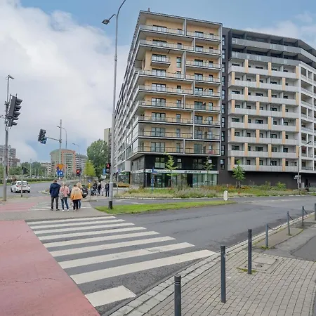 Legnicka With Parking By Renters * Wroclaw